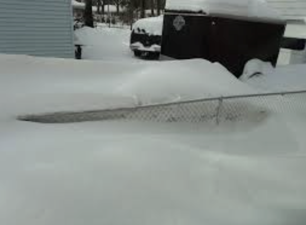Snow Removal Contracts: What Should You Look For? Snow piles around a residential property in Regina